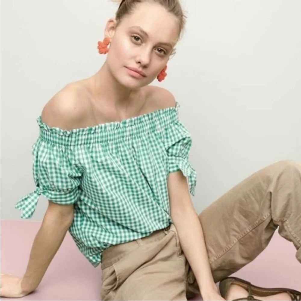J. Crew Gingham Green and White Puff Sleeve Smocked Blouse Size 2 (NWOT)